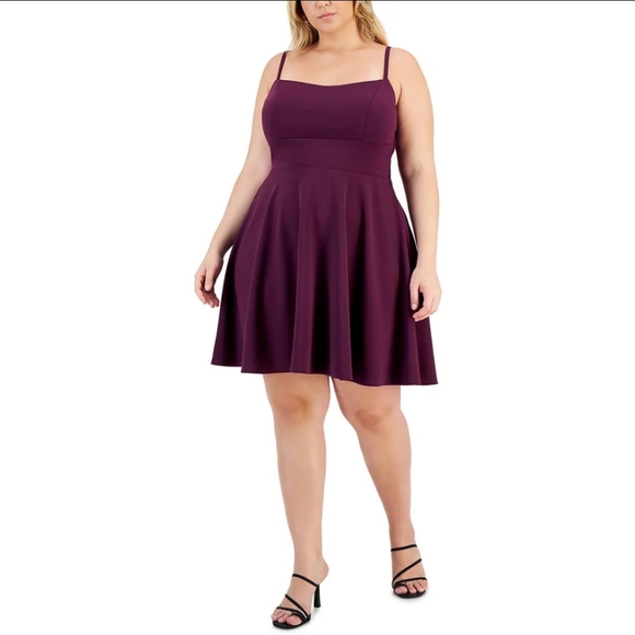 NWT City Studio 22W Crepe Lace Back Mini Dress Eggplant Party Holiday 2970-J - Picture 3 of 6